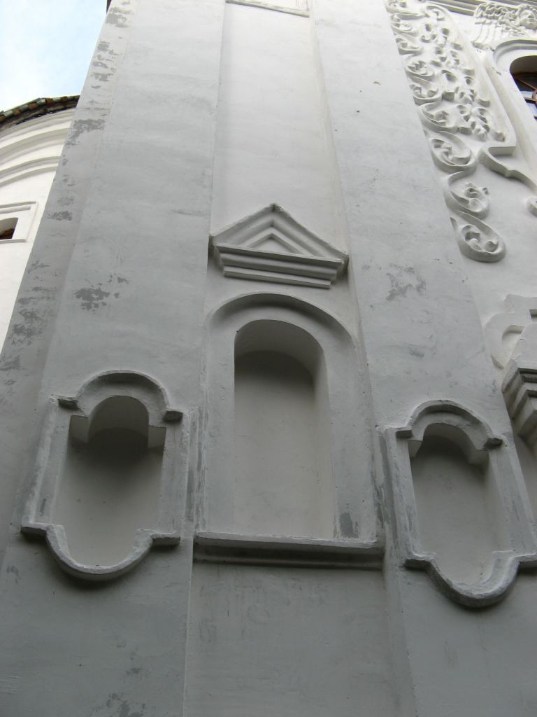 Переяслав-Хмельницкий, церковь и музей-диорама "Битва за Дніпро" - г.Переяслав-Хмельницкий