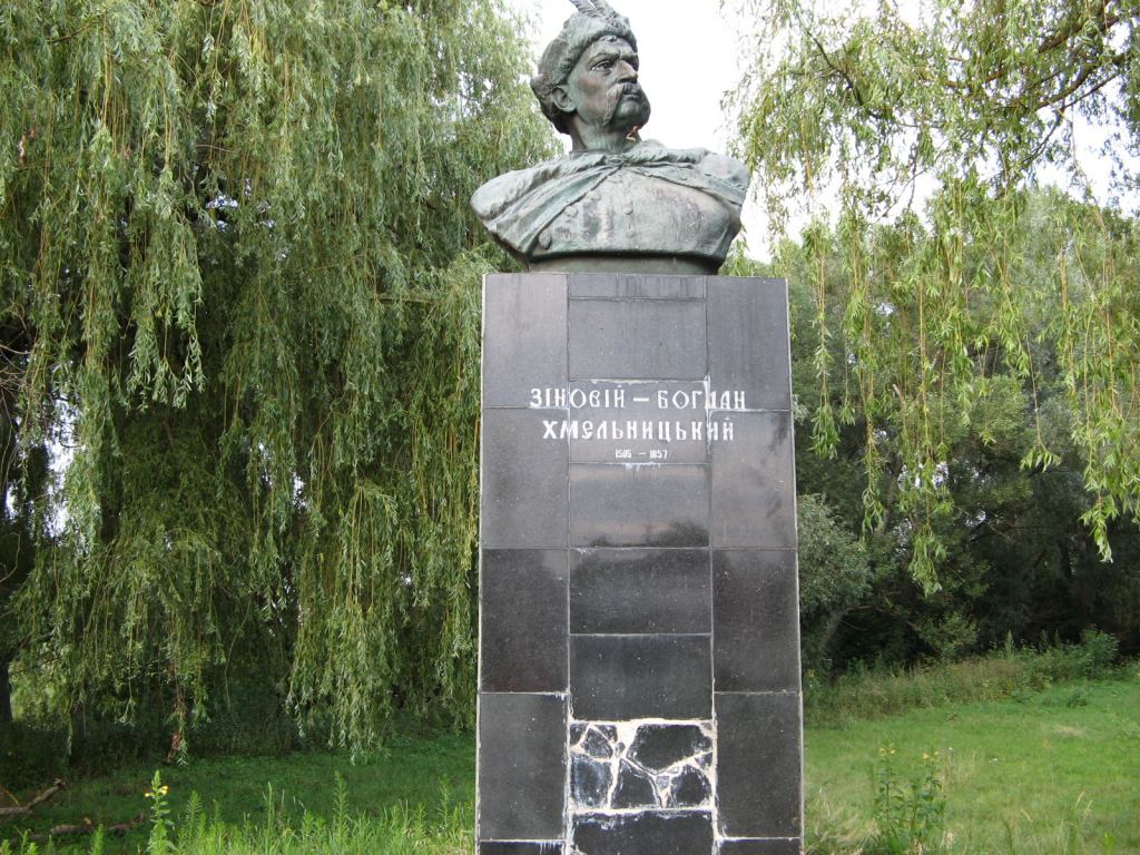Переяслав-Хмельницкий, памятник Богдану Хмельницкому - г.Переяслав-Хмельницкий