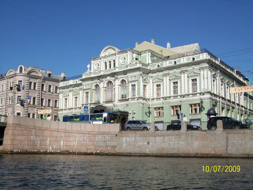 Архитектура Питера у набережной - Экскурсия в Петербург: улицы, каналы, архитектура