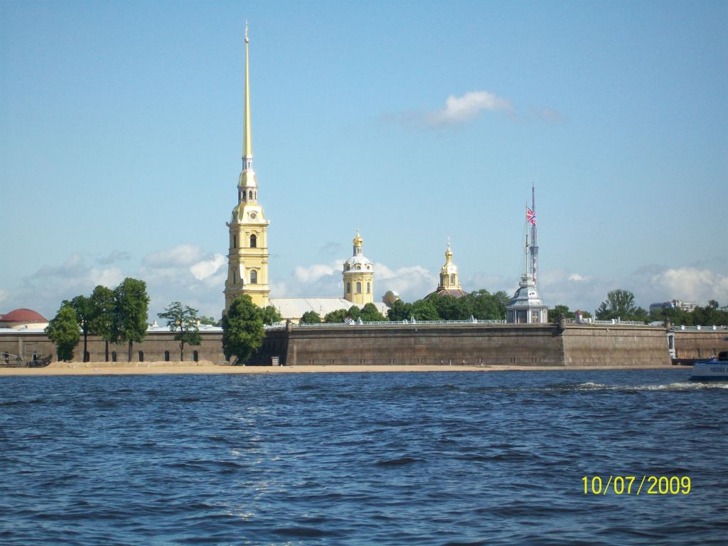 Вид на Петропавловскую крепость - Экскурсия в Петербург: улицы, каналы, архитектура