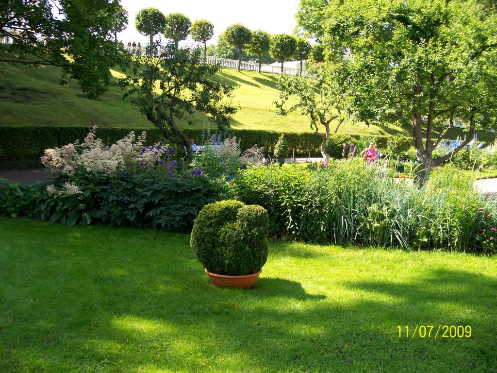 Искусство ландшафтного дизайна - Дворцово-парковый комплекс Петергоф