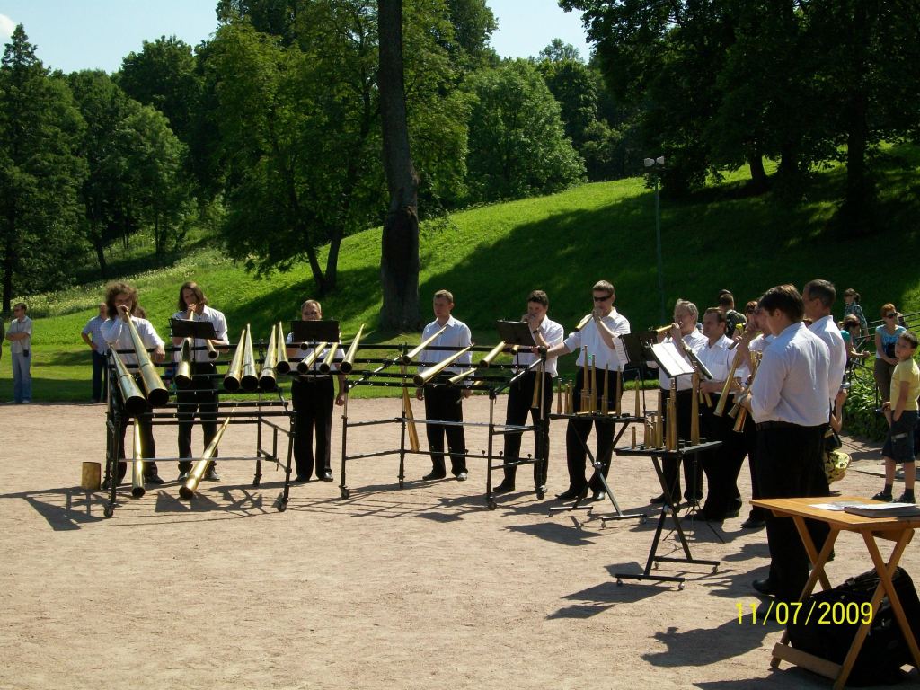 Живой оркестр в Петергофе - Дворцово-парковый комплекс Петергоф