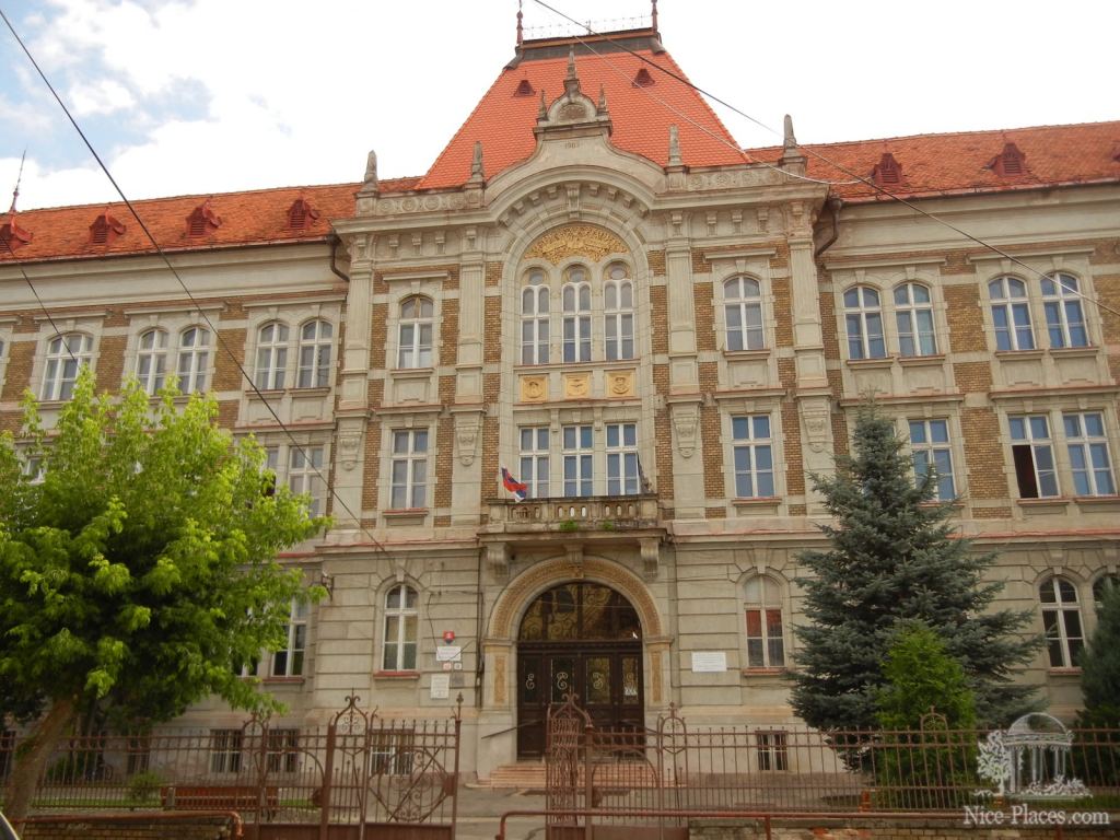 Gymnázium Mihálya Tompu Reformovanej kresťanskej cirkvi - Римавска Собота, Словакия