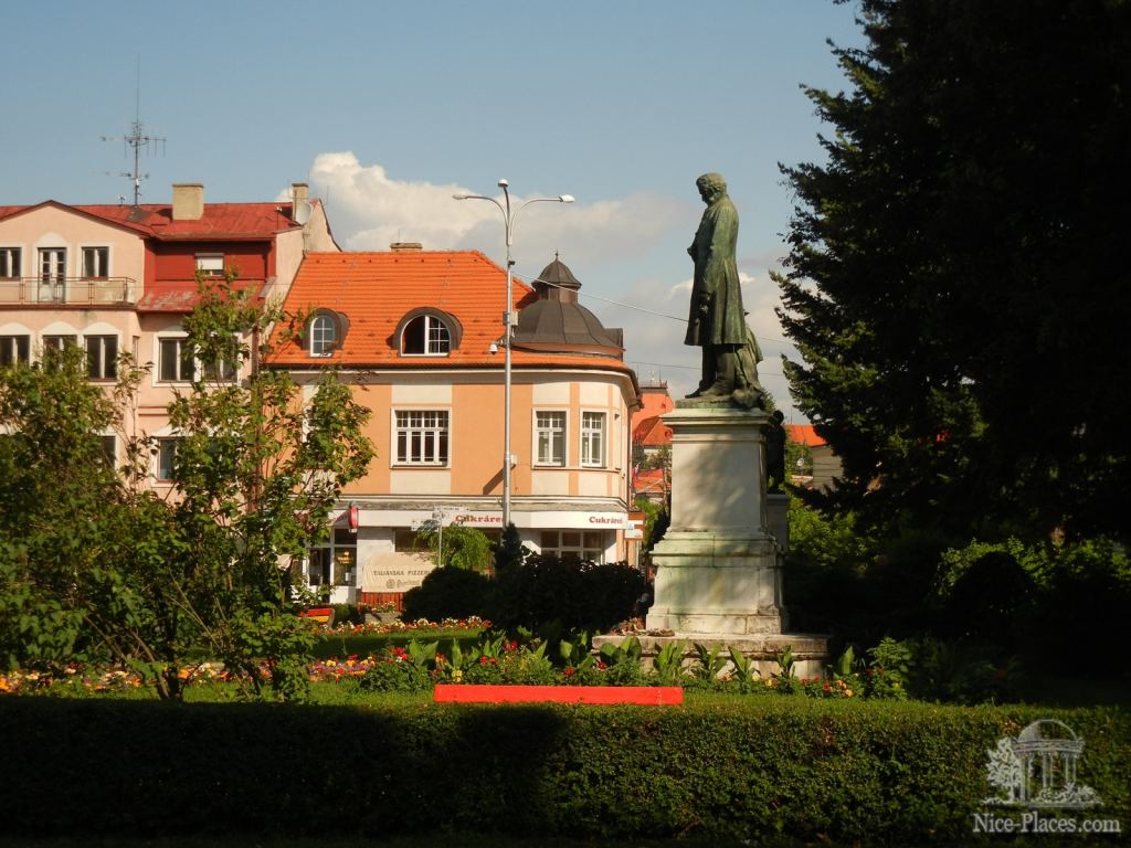 Parčík na námestí M.Tompu - Римавска Собота, Словакия