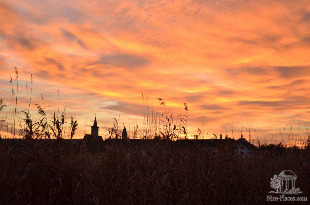 Огненный осенний закат в Русте - Винными дорогами Австрии. Достопримечательности Руста