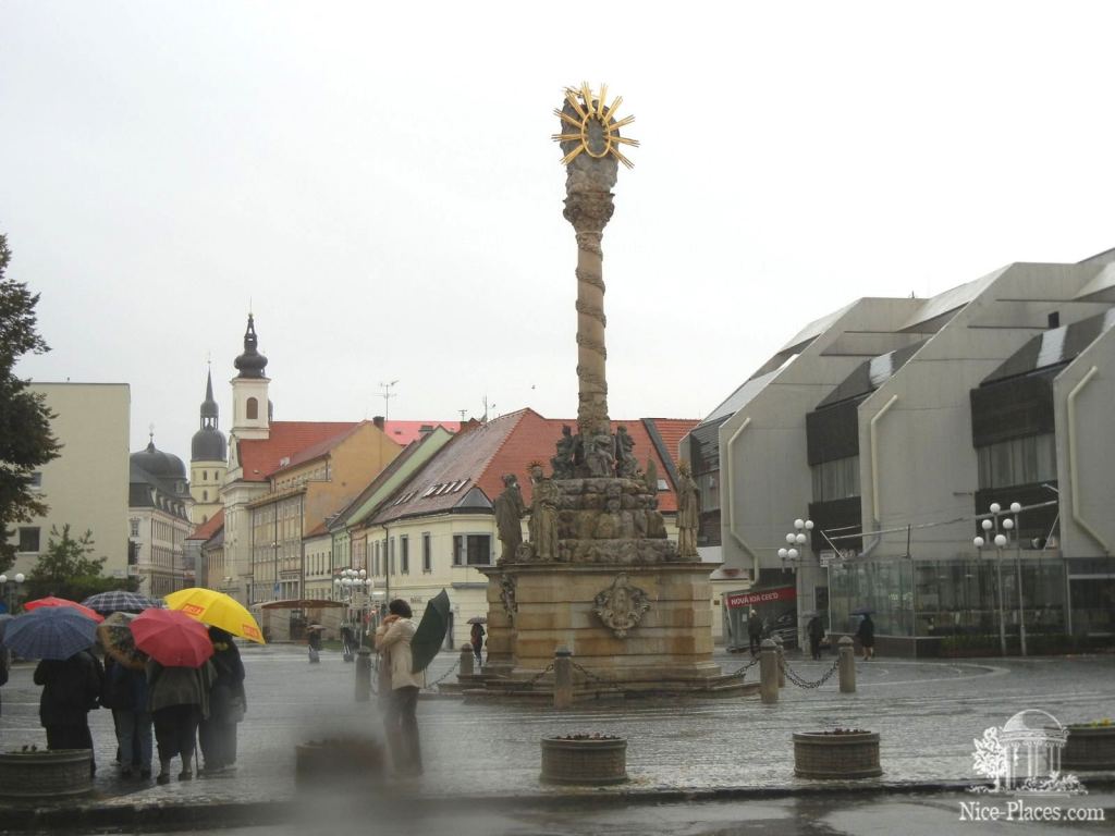 Чумной столб на Троицкой площади - Трнава - самый старинный город Словакии