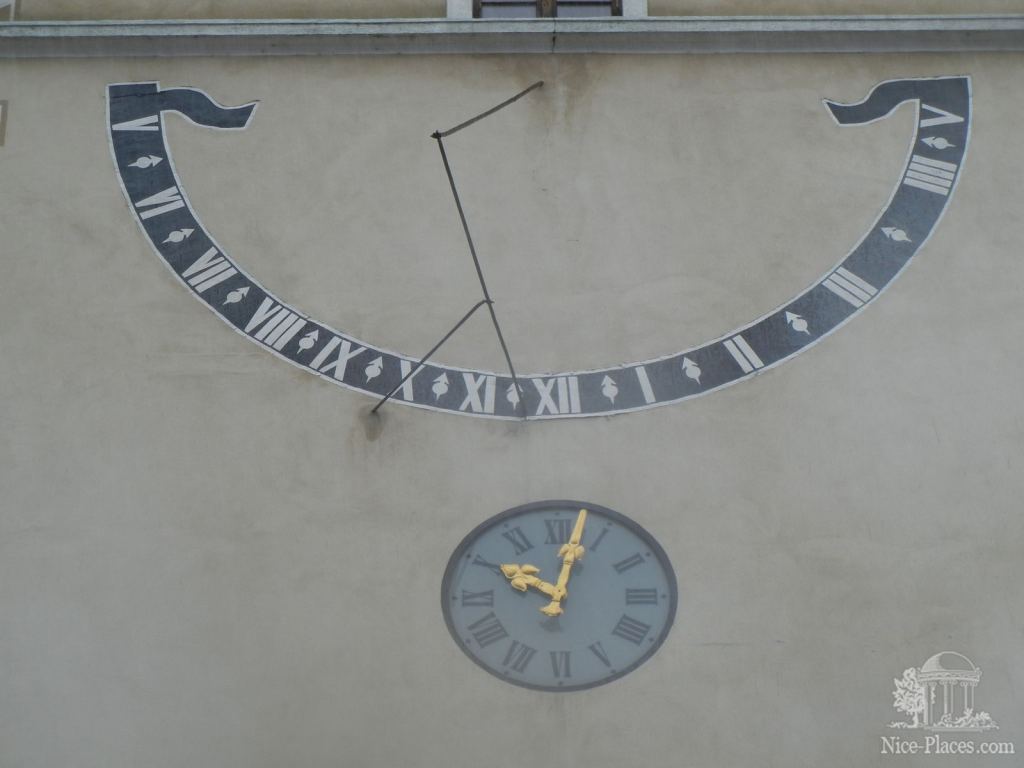 Часы на башне ратуши - Трнава - самый старинный город Словакии