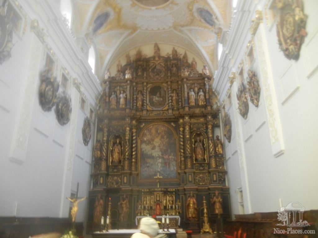 Уникальный алтарь в костеле Яна Крестителя - Трнава - самый старинный город Словакии