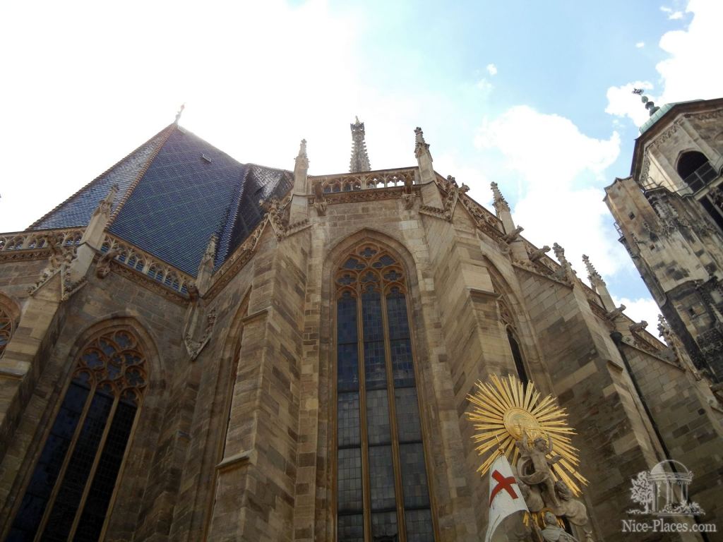 Вид снизу вверх - И снова неповторимая Вена