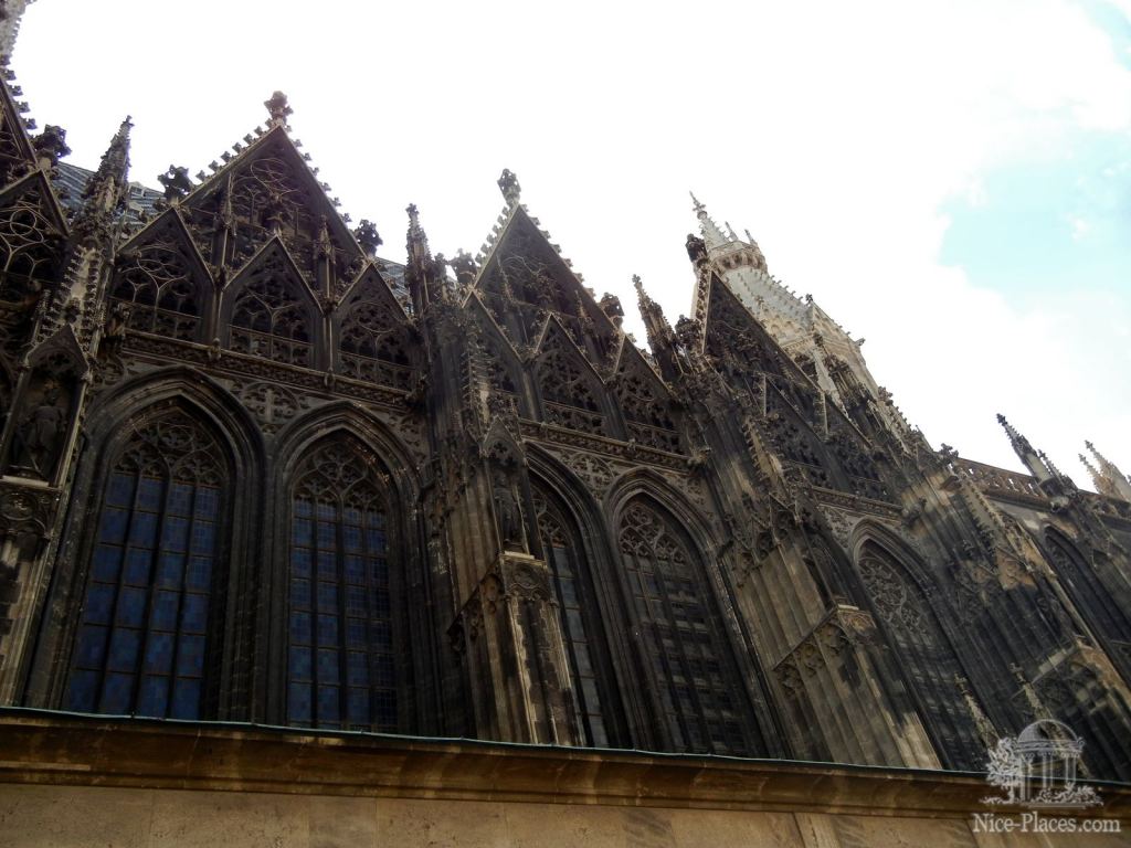 Почерневший за столетия собор - И снова неповторимая Вена