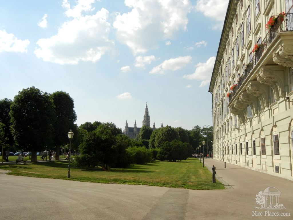 Выходим и видим просторы и парк - И снова неповторимая Вена