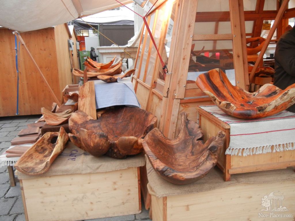 Изделия из дерева. Ярмарка Ам Хоф - Рождество в Вене 2012 - фотоотчет очевидцев