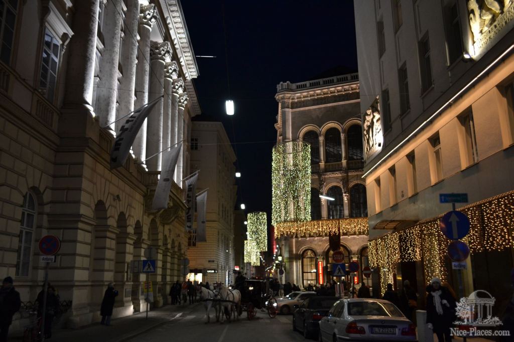 Празднично подсвеченные улицы Вены - Рождество в Вене 2012 - фотоотчет очевидцев