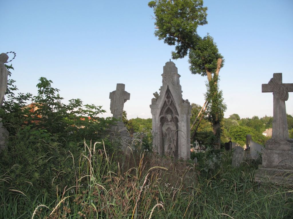 Кладбище в Золочеве - Золочев, Западная Украина