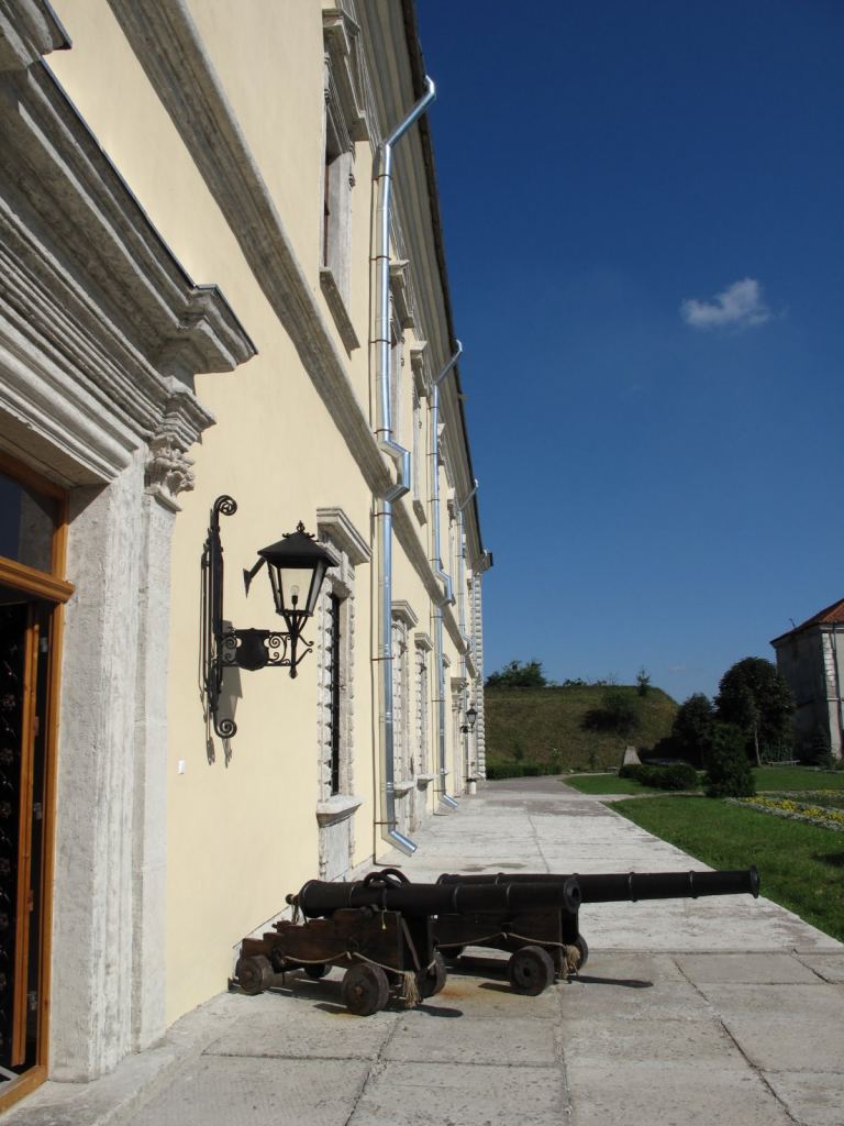 Территория Золочевского замка - Золочев, Западная Украина