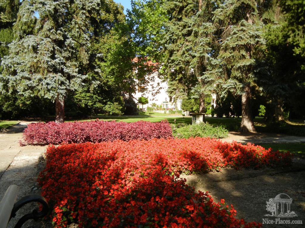 В парке на острове - Пьештяны - красивейший бальнеологический курорт Словакии